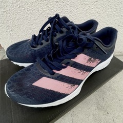 【未使用】 adidas ランニングシューズの画像