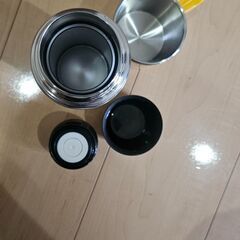 ちいかわ水筒とコップ１個(アミューズメント品)の画像