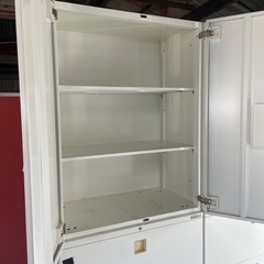 早いもの勝ち！okamura オカムラ レクトライン 書庫 オフィス家具 両開き  引き出し　上下の画像