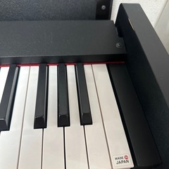 電子ピアノの画像
