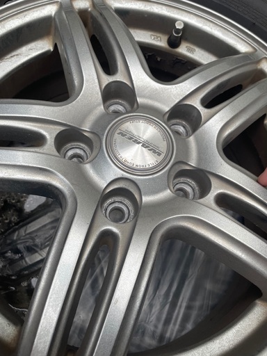 冬タイヤ　ホイール付き　4本　セレナ　ミニバン