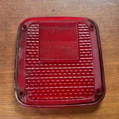 トラック　ダンプ　テールランプ　赤ランプの画像
