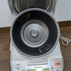 ZOJIRUSHI 炊飯器の画像