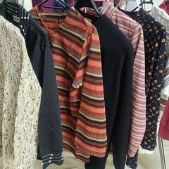 20点 まとめ売り ラビットファー コート含むレディース服 セーター カーディガン カットソー Mサイズの画像