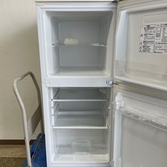 ハイセンス　2ドア冷蔵庫　HR-B106JWの画像