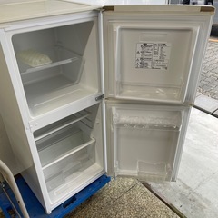 ハイセンス　2ドア冷蔵庫　HR-B106JWの画像