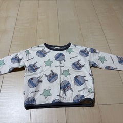 ダダンダン総柄、裏起毛なし薄手トレーナー（サイズ100）