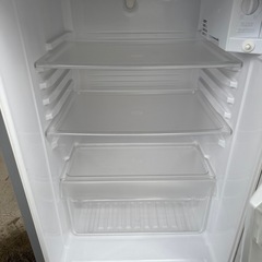 冷蔵庫　無料　未清掃の画像