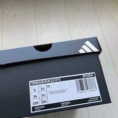 adidas 22.5cm スニーカーの画像