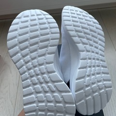 adidas 22.5cm スニーカーの画像
