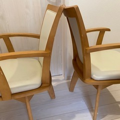 ニトリ　回転式チェア　肘付き回転の画像