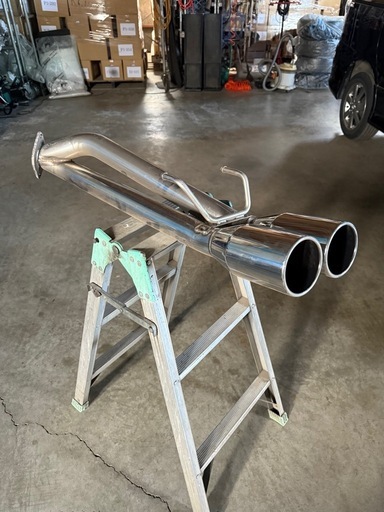 100系ハイエース　マフラー