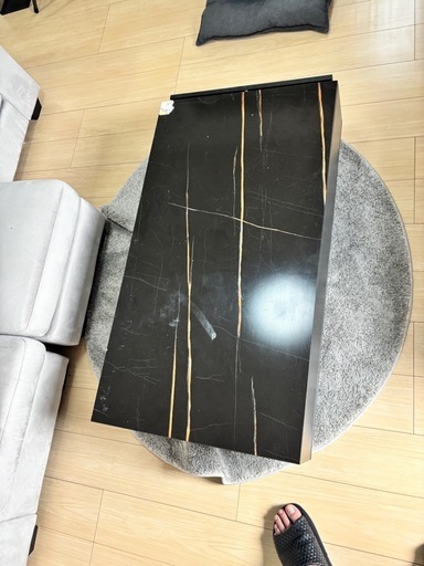 購入4ヶ月以内　ローテーブル