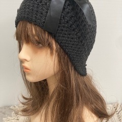 ハンドメイドニット帽子セットの画像