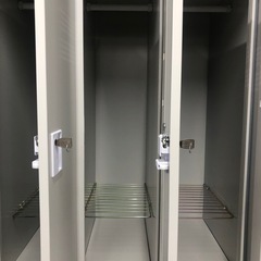 【引き取り限定】8人用ロッカー 鍵付きの画像