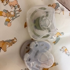 おしゃぶり　2個の画像