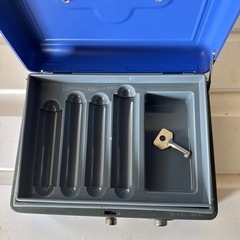 手提げ金庫の画像