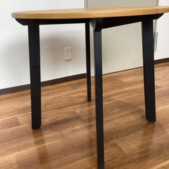 ラウンドテーブル　IKEA 【町田市再生家具】251757の画像