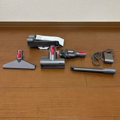 Dyson V10 (SV12) ダイソン サイクロン式スティッククリーナーの画像