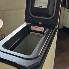 お米用の冷蔵庫の画像