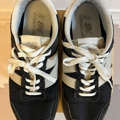 new balance ２３７ ブラック/ホワイト 27cmの画像