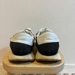 new balance ２３７ ブラック/ホワイト 27cmの画像