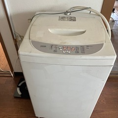 【無料】TOSHIBA 洗濯機 4.2kg 譲ります（自取限定／豊島区高田）の画像