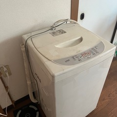 【無料】TOSHIBA 洗濯機 4.2kg 譲ります（自取限定／豊島区高田）の画像