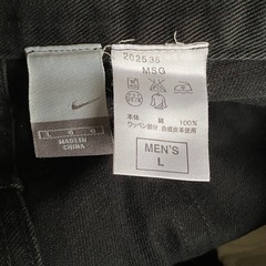 NIKEナイキジーンズの画像