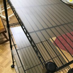 【ジャングルジャングル深井店】★キャスター付　4段メタルラック　ブラック　収納　家具　堺市　深井　中区　【FU2735】の画像