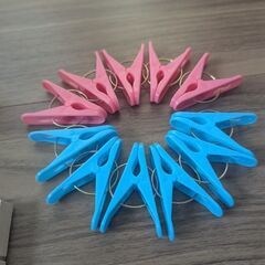 【9/23まで】洗濯バサミ　青　ピンク　木　21個　ハンドメイド　手作り　道具　素材　洗濯の画像