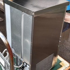 SANYO業務用製氷機 SIM-S28中古品の画像