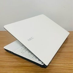 NECホワイトノートパソコンWin11メモリ8ギガ750ぎギガの画像