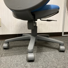 事務用品　椅子　回転椅子　デスク用品の画像