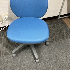 事務用品　椅子　回転椅子　デスク用品の画像