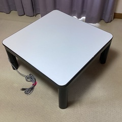 コタツとコタツ板の画像