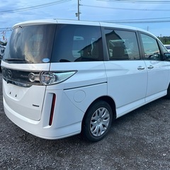 審査なし分割OK  保証1年付　車検２年付　平成24年式　走行10万キロ　ナビ　テレビ　DVD  Bluetooth の画像