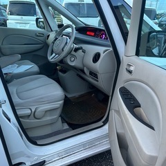 審査なし分割OK  保証1年付　車検２年付　平成24年式　走行10万キロ　ナビ　テレビ　DVD  Bluetooth の画像