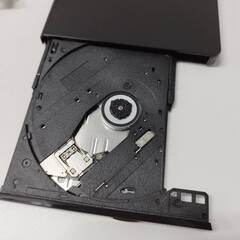 BUFFALO DVSM-PLS8U2-BKB ポータブルDVDドライブの画像