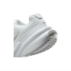 ナイキ（NIKE）（メンズ、レディース）スニーカー スポーツシューズ アップリフト SC IB2766-101の画像
