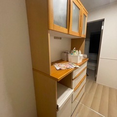 食器棚の画像
