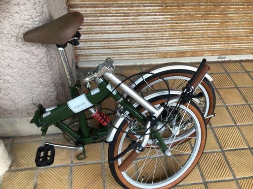 シマノ6段変変速機付き折りたたみ自転車　ライト付き　20インチ　軽量