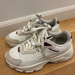 PUMAレディーススニーカー2点まとめ売りの画像