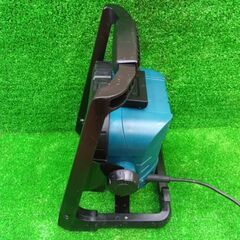 マキタ makita ML805 充電式LEDスタンドライト 本体のみ【船橋馬込店】【店頭取引限定】【中古】管理番号：IT5NBYUTJKMCの画像