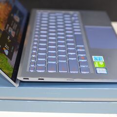 中古良品ノートパソコン ASUS ZenBook UX392FN Windows11 core i7-8565U/メモリ16GB/SSD512GB/13.9インチ/無線内蔵/webカメラ搭載の画像