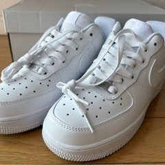NIKE エアフォース1 ホワイトの画像