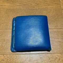 ルイヴィトン　二つ折り財布の画像