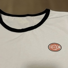 （新品未使用）クロップド丈Tシャツ FREEDOMの画像