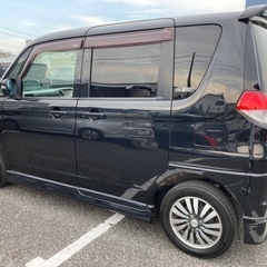 全込み超特価⭐️車検8年8月末まで約1年付き⭐️23年式⭐️ソリオ⭐️黒⭐️1200cc⭐️5人乗り⭐️両側パワスラ⭐️ナビTV⭐️ETC⭐️USB⭐️HIDヘッドライト⭐️フォグ⭐️アルミ⭐️オートエアコン⭐️スマートキー2個有り⭐️ タイミングチェーンエンジン⭐️安心の修復歴無し⭐️『令和7年度自動車税も、リサイクル料も、全てコミコミの超特価』‼️『更に千葉＆成田ナンバー管轄は名義変更代行無料サービス』‼️『激安早い者勝ち』‼️の画像