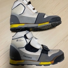 RYOBI エグゼライトマックス ラジアルシューズ 箱付き 25.0cmの画像